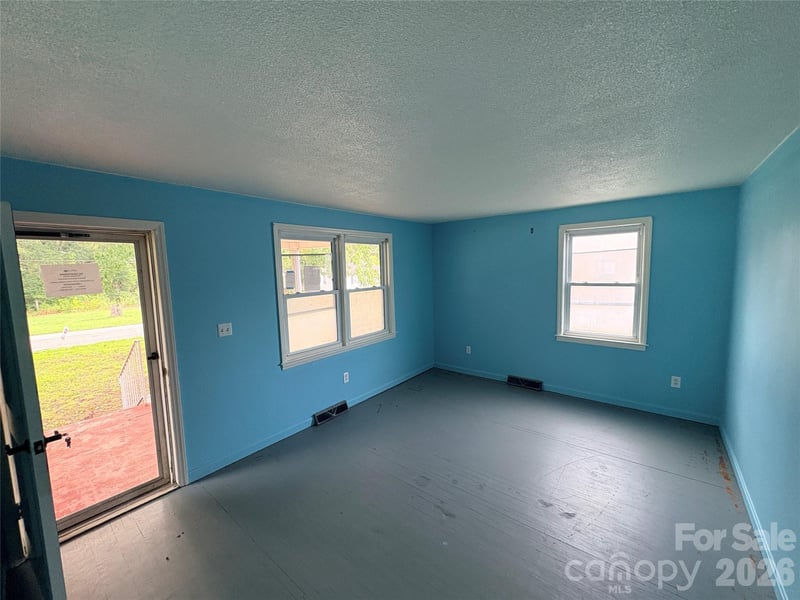 504 Brendale Dr, Chester, SC 29706