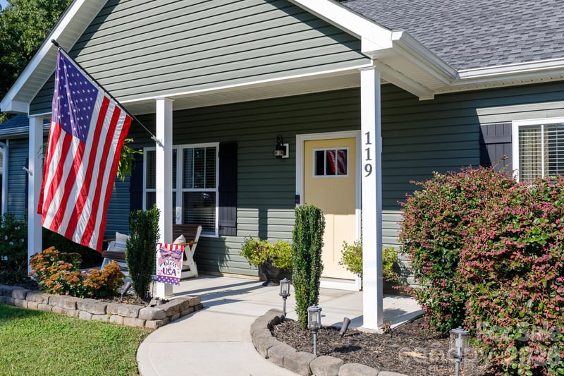 119 Fairmont St, Clover, SC 29710