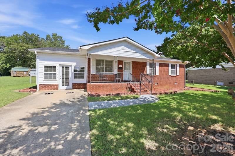 534 S Martin Luther King Jr Ave, Salisbury, NC 28144