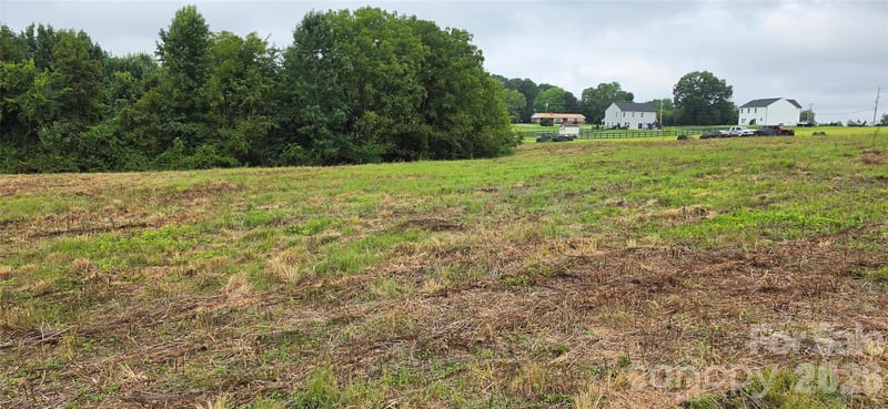 5C2 Tiffan Ln, Lincolnton, NC 28092