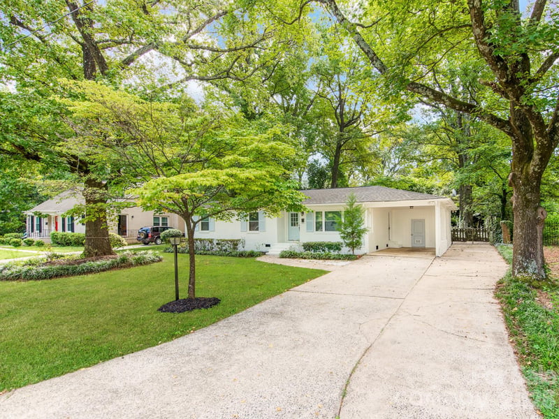 3326 Bonneville Dr, Charlotte, NC 28205