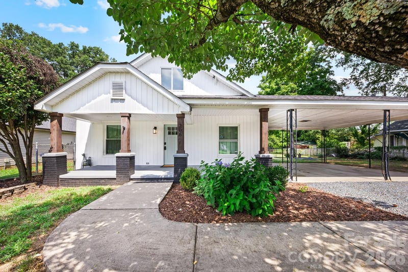 206 Bethpage Rd, Kannapolis, NC 28081