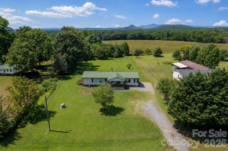 1633 N Brook 3 School Rd, Vale, NC 28168