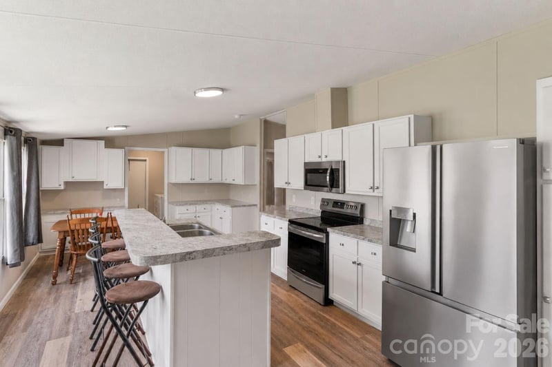 1633 N Brook 3 School Rd, Vale, NC 28168