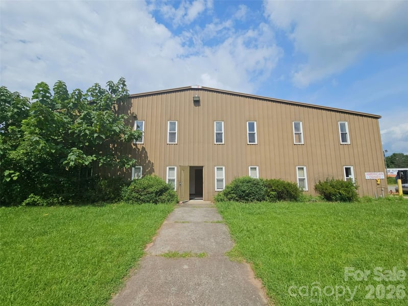 522 Buckeye Access Rd, Swannanoa, NC 28778