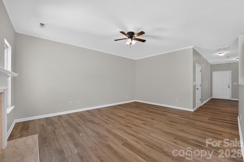 13711 Singleleaf Ln, Charlotte, NC 28278