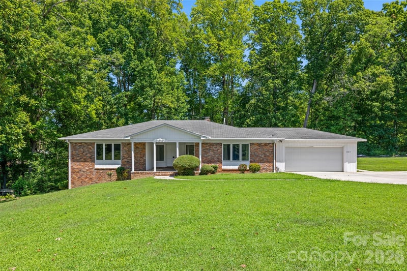 233 Laburn Ave, Charlotte, NC 28214