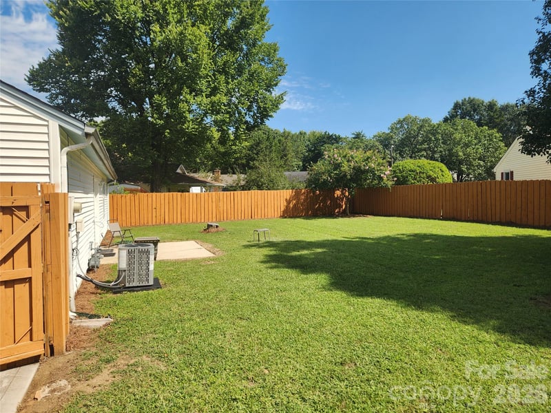 11318 Treebark Dr, Pineville, NC 28134