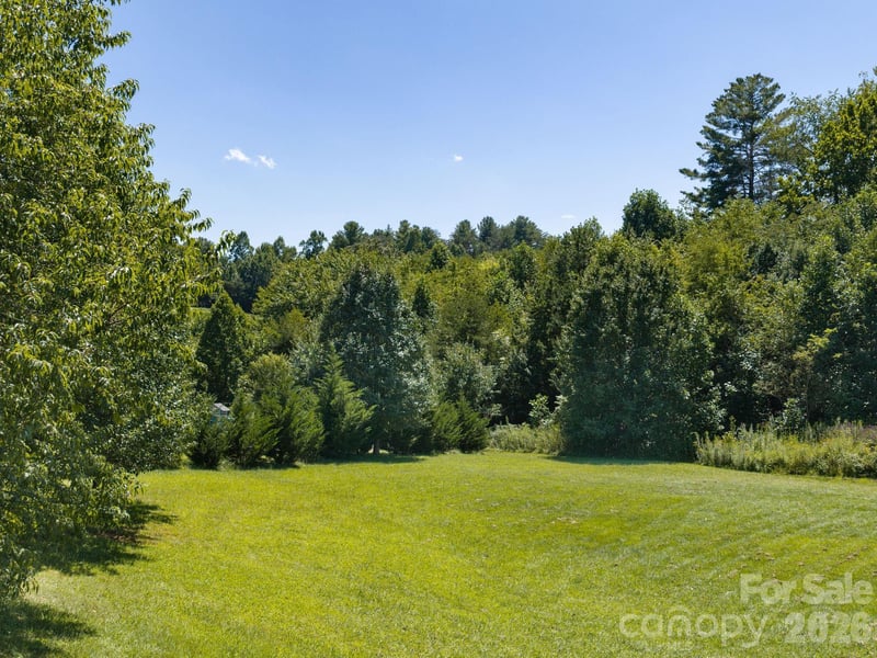 23 Ridge Glen Ln, Leicester, NC 28748