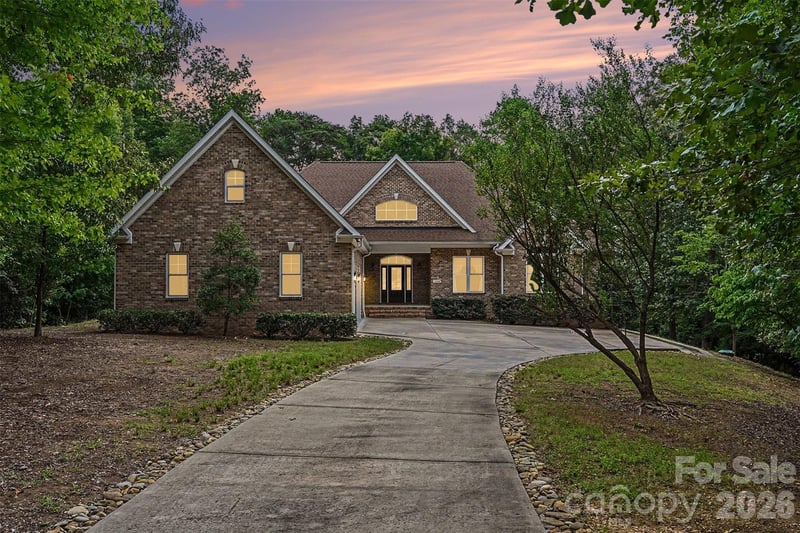 1208 Emerald Bay Dr, Salisbury, NC 28146