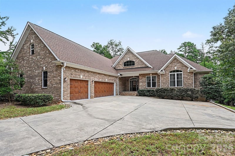 1208 Emerald Bay Dr, Salisbury, NC 28146