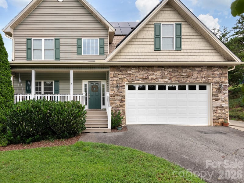 4 Lancaster Ln, Weaverville, NC 28787