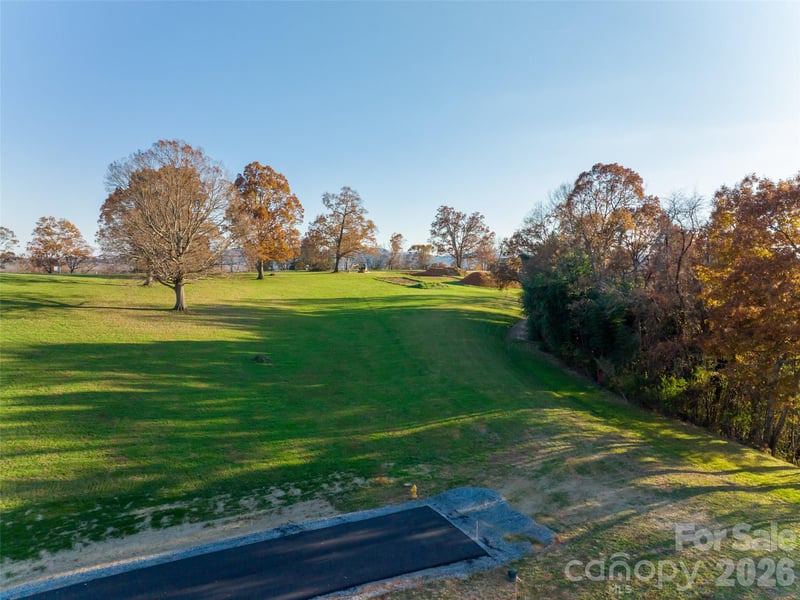 207 Soapstone Trl #70, Mills River, NC 28759