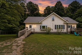 193 Duckworth Ave, Brevard, NC 28712