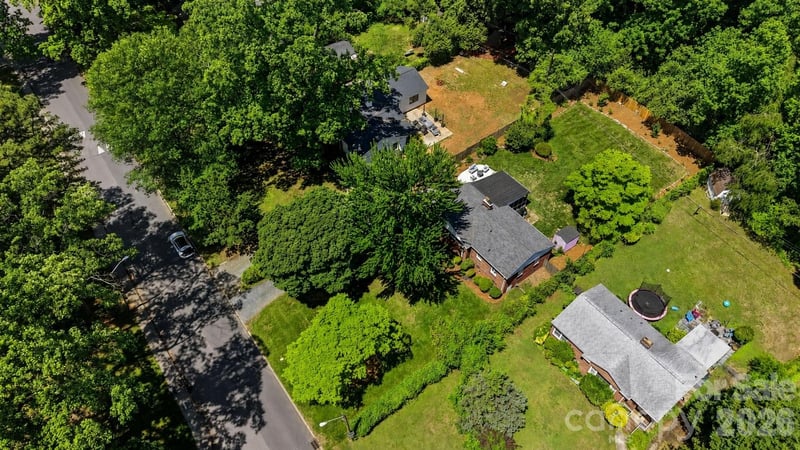 2431 Arnold Dr, Charlotte, NC 28205