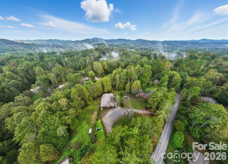 Off Meadowbrook Cir, Brevard, NC 28712