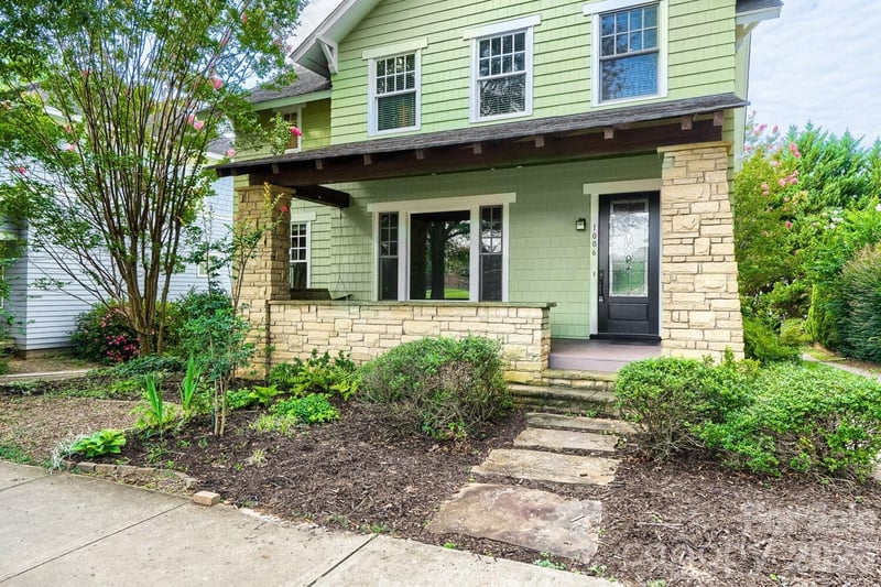1006 Assembly St, Belmont, NC 28012