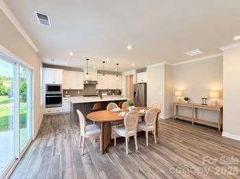 5132 Glenwalk Dr, Charlotte, NC 28269