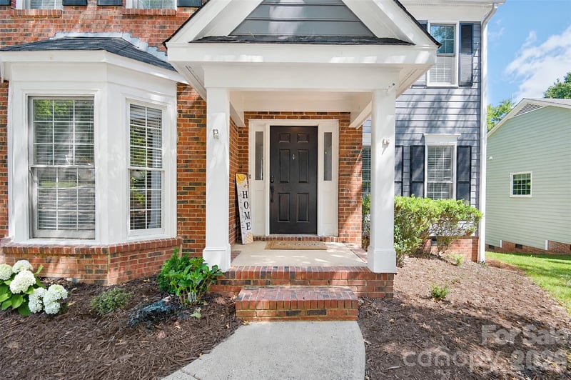 3837 Beauvista Dr, Charlotte, NC 28269