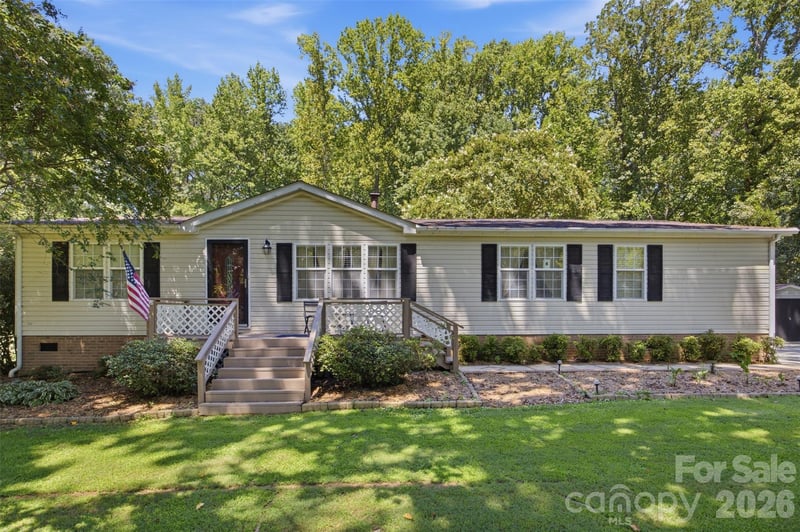 185 Payne St, Mount Holly, NC 28120