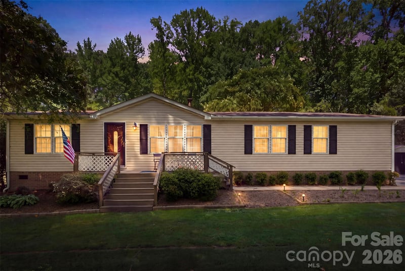 185 Payne St, Mount Holly, NC 28120