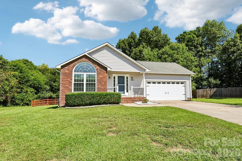 854 Highlander Ct, Concord, NC 28025