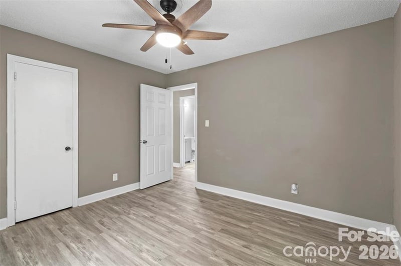 2516 Remington St, Charlotte, NC 28216