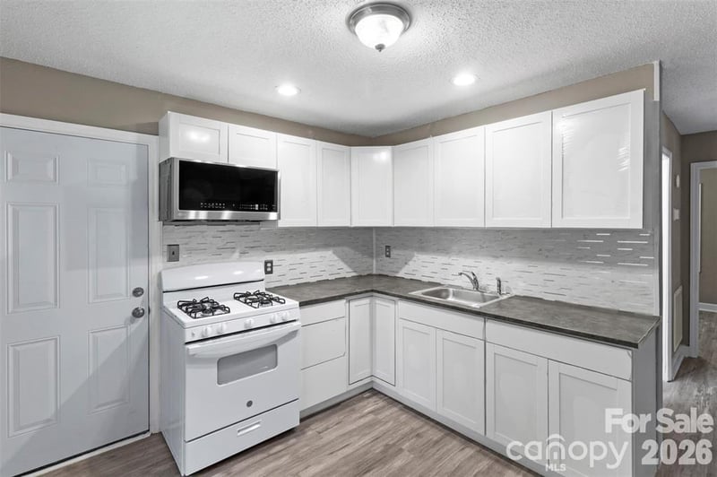 2516 Remington St, Charlotte, NC 28216
