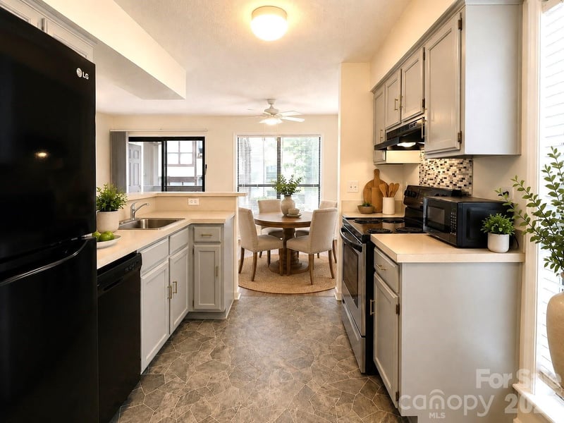 7220 Winery Ln, Charlotte, NC 28227