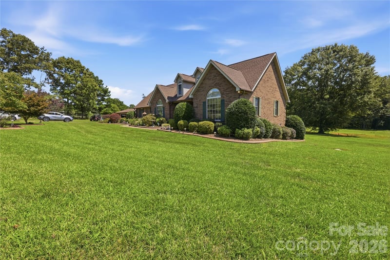 219 Pleasant Dr, Statesville, NC 28677
