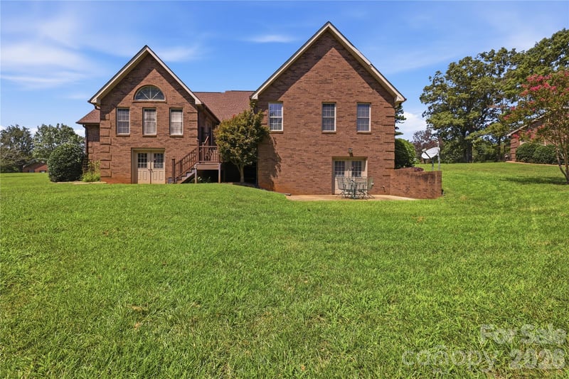 219 Pleasant Dr, Statesville, NC 28677