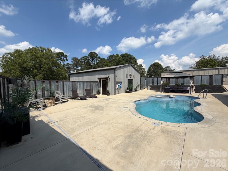 7562 Long Island Rd, Catawba, NC 28609