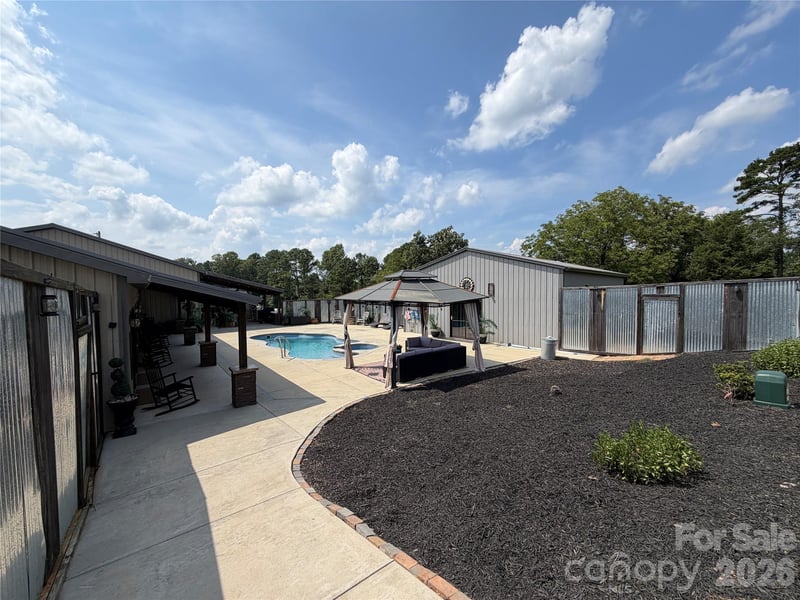 7562 Long Island Rd, Catawba, NC 28609