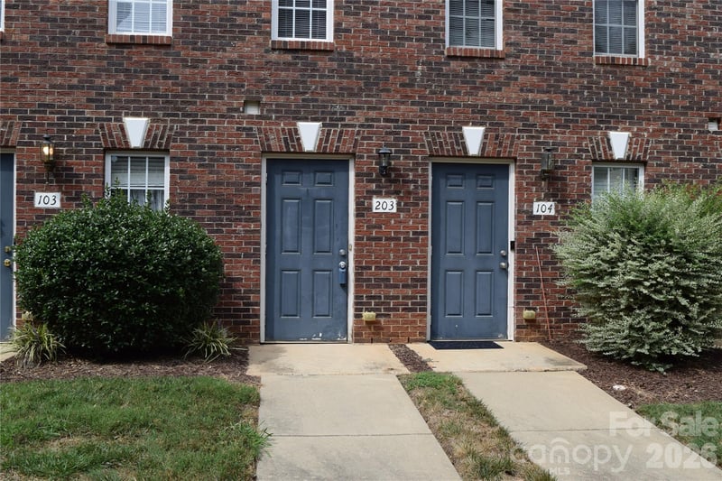 113 Steam Engine Dr #203, Mooresville, NC 28115
