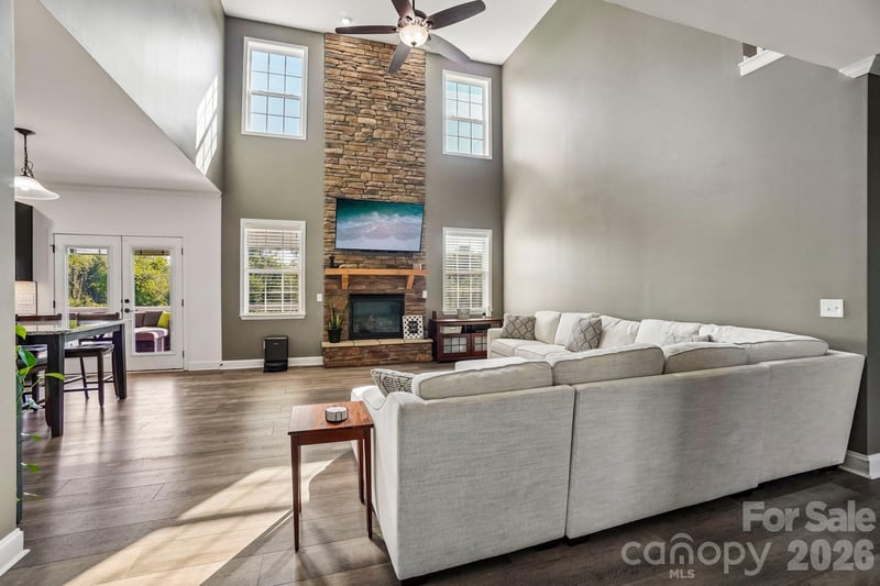 19 Glen Coe Dr, Fletcher, NC 28732