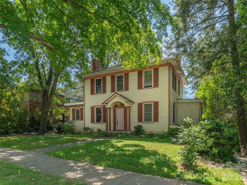 130 Edwin Pl, Asheville, NC 28801