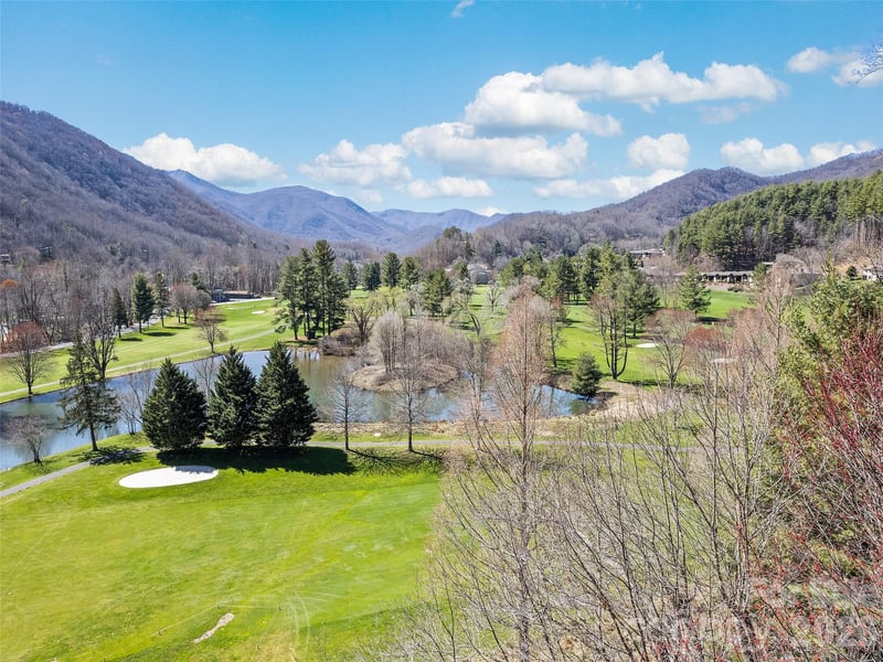 182 Allison Dr, Maggie Valley, NC 28751