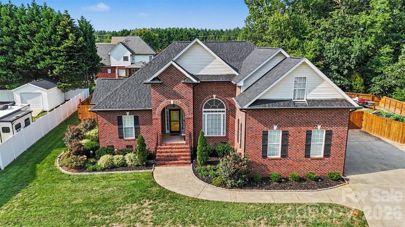 2013 Buckthorn Ct, Gastonia, NC 28056