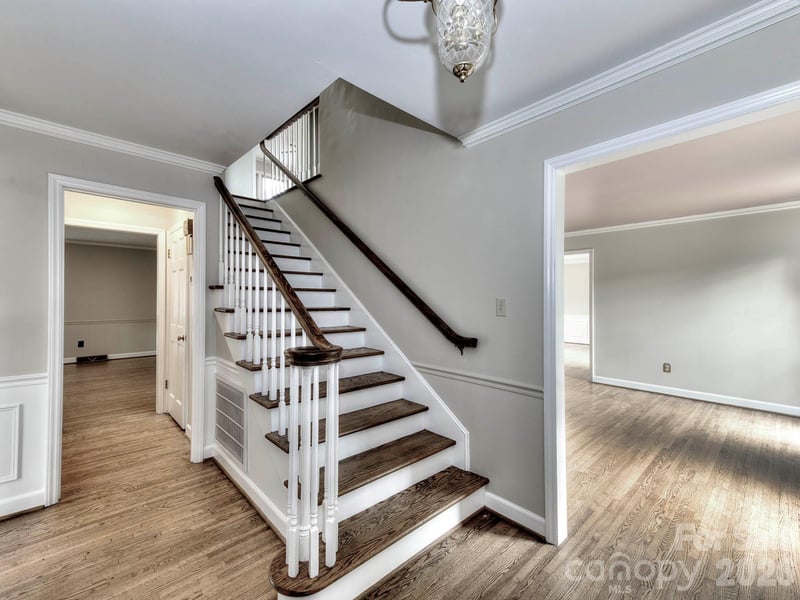 1401 Heatherloch Dr, Gastonia, NC 28054