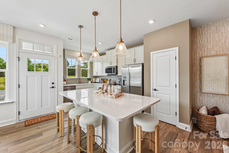9028 Gulledge Ct, Charlotte, NC 28262