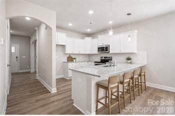 2224 Dardan Woods Dr, Charlotte, NC 28215
