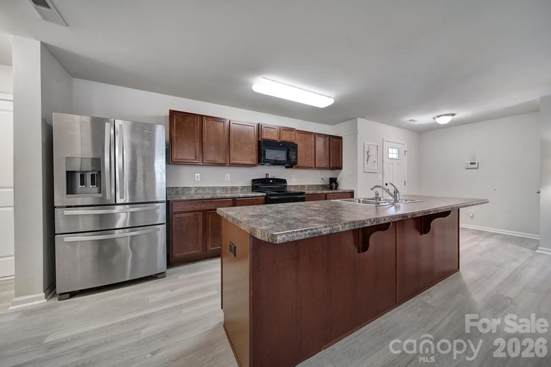 1611 Hooper Ct, Charlotte, NC 28212