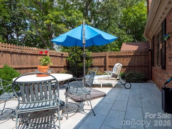 9028 Providence Colony Dr, Charlotte, NC 28277
