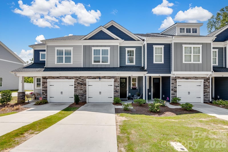32 Woodsdale Pl SE, Concord, NC 28025