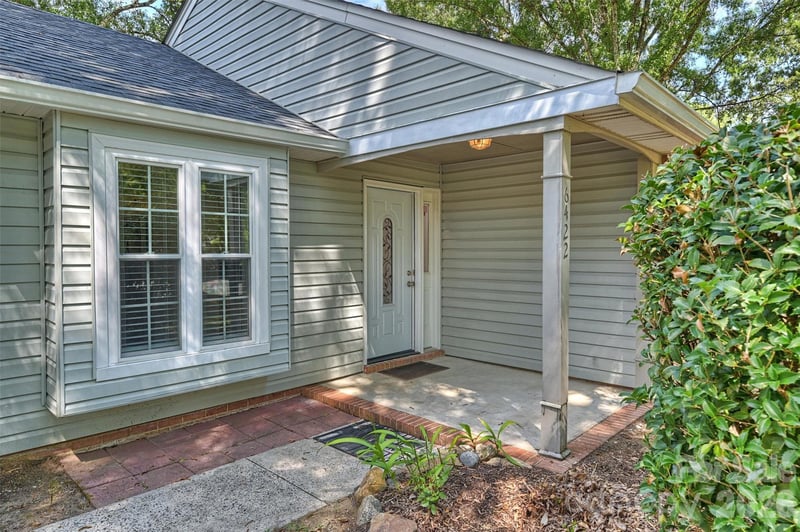 6422 Pineburr Rd, Charlotte, NC 28211