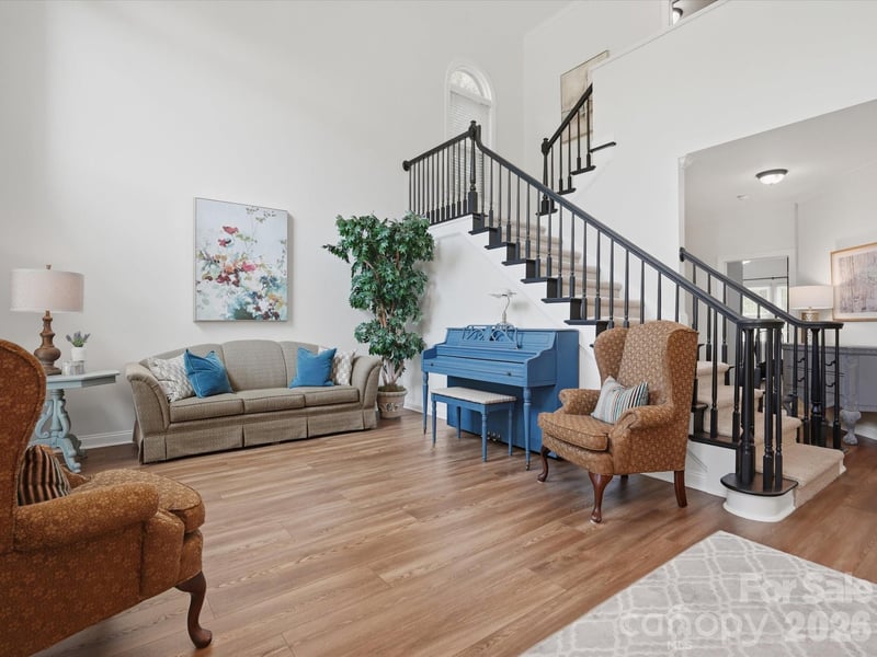 3427 Twelve Oaks Pl, Charlotte, NC 28270