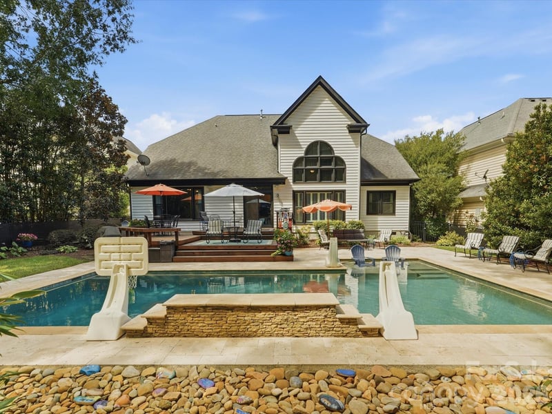 3427 Twelve Oaks Pl, Charlotte, NC 28270