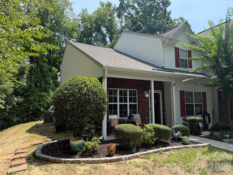 10150 Frosty Ln, Charlotte, NC 28216