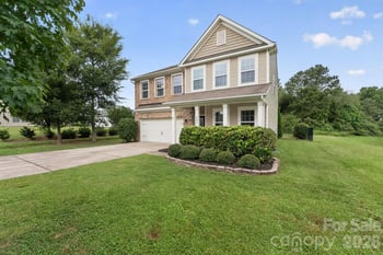 8224 Kelburn Ln, Charlotte, NC 28273