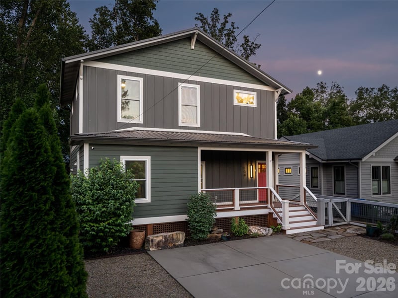 158 Riverview Dr, Asheville, NC 28806